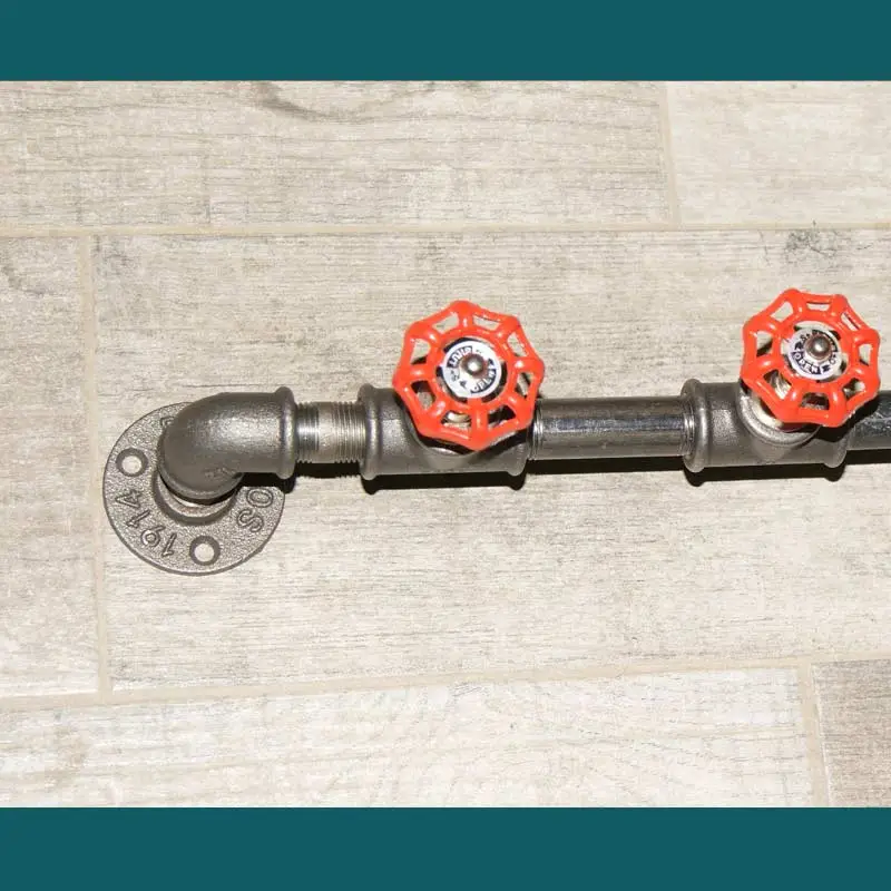 Porte-Manteau Industriel 3 Vannes en Plomberie Vintage - Fabriqué en France – Image 4
