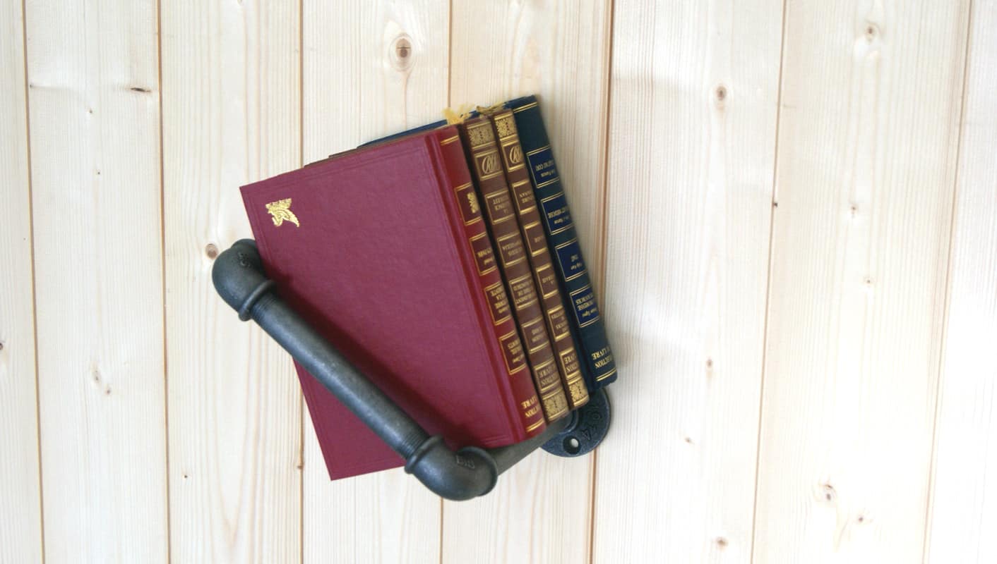 porte livre mural style industriel
